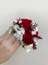 Load image into Gallery viewer, Preorder Homecoming Corsages
