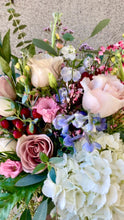 Load image into Gallery viewer, The Deluxe Garden Bouquet, Mixed Floral Bouquet

