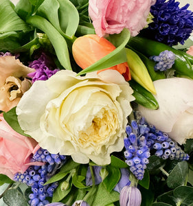 A Floral Delight, Floral Arrangement