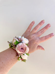 10/18 Homecoming PreOrder: Floral Bracelet