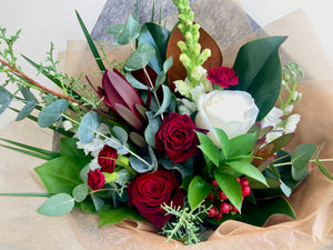The Deluxe Hand-Tied Bouquet, Everyday Option