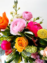 Load image into Gallery viewer, A Spring Sprinkle, Flower Arrangement
