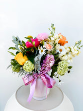 Load image into Gallery viewer, A Spring Sprinkle, Flower Arrangement
