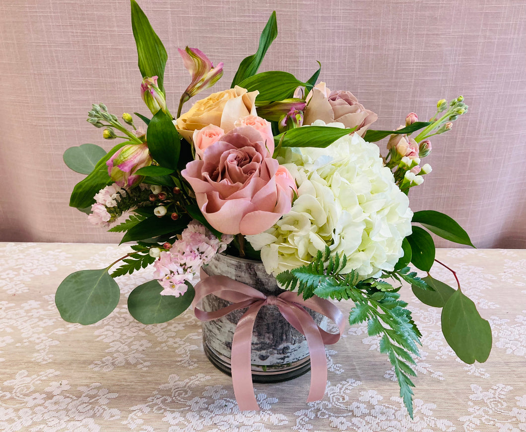 The Petite, Floral Arrangement