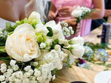 Load image into Gallery viewer, 10/18 Homecoming PreOrder: Posy/Small Bouquet
