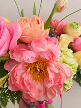Load image into Gallery viewer, Her Favorite Things, Mother’s Day Pre-Order, Arrangement
