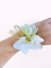 Load image into Gallery viewer, Preorder Homecoming Petite Orchid Cuffs
