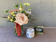 Load image into Gallery viewer, The Blooms &amp; Scents Gift Set
