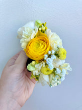 Load image into Gallery viewer, 10/18 Homecoming PreOrder: Floral Bracelet
