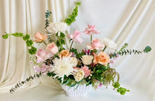 Load image into Gallery viewer, Ivory Elegance, Fresh Floral
