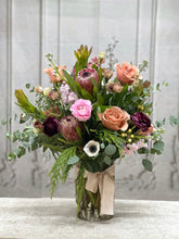 Load image into Gallery viewer, The Foyer Arrangement, Fresh Floral
